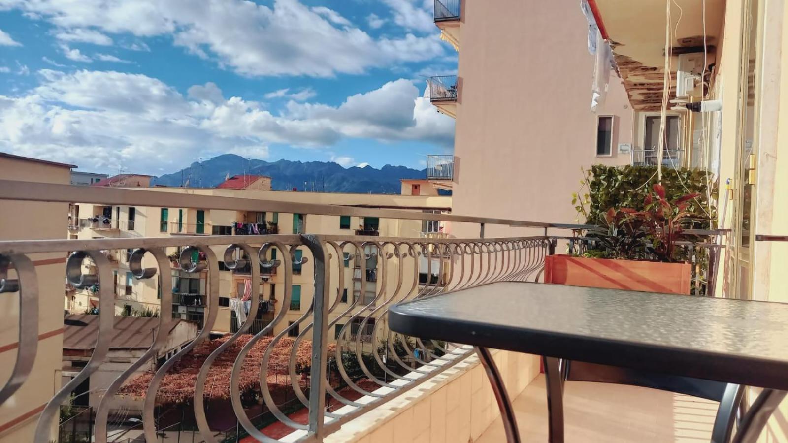 Le Case Di Ale - Holiday Homes ساليرنو المظهر الخارجي الصورة
